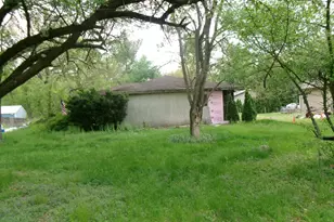 5112 E Boy Scout Rd, Saint Anne, IL 60964 - Photo 1