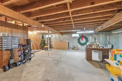 5284 Lawrence Drive, Kirkland, IL 60146 - Photo 18