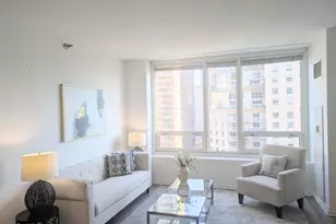 33 W Ontario St, Chicago, IL 60654 - Photo 4