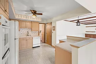 515 Lance Dr, Des Plaines, IL 60016 - Photo 10