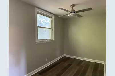 11944 S Calumet Avenue, Chicago, IL 60628 - Photo 6