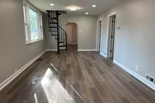 11944 S Calumet Ave, Chicago, IL 60628 - Photo 2