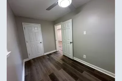 11944 S Calumet Avenue, Chicago, IL 60628 - Photo 4