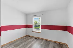 974 Deer Trail, Round Lake Beach, IL 60073 - Photo 16