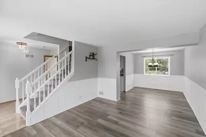 974 Deer Trail, Round Lake Beach, IL 60073 - Photo 4
