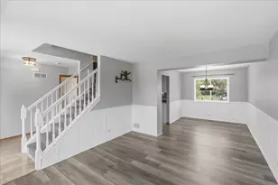 974 Deer Trail, Round Lake Beach, IL 60073 - Photo 4