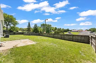 1203 Ridgewood Rd, Mahomet, IL 61853 - Photo 38