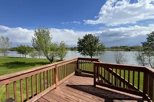 337 W Caldwell Dr, Round Lake, IL 60073 - Photo 4
