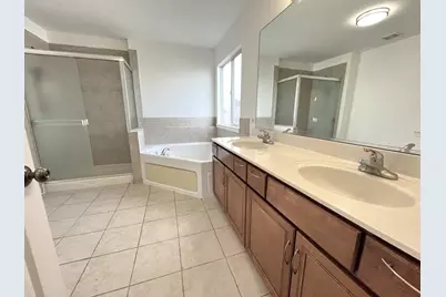 337 W Caldwell Drive, Round Lake, IL 60073 - Photo 22