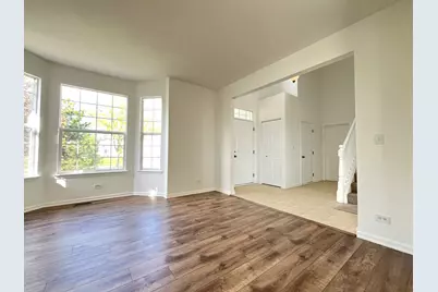 337 W Caldwell Drive, Round Lake, IL 60073 - Photo 12