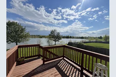 337 W Caldwell Drive, Round Lake, IL 60073 - Photo 2