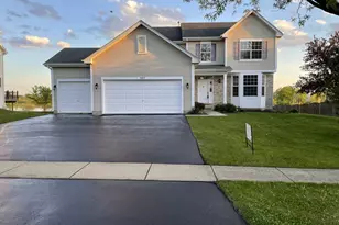 337 W Caldwell Dr, Round Lake, IL 60073 - Photo 1