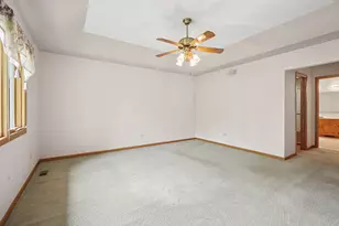 10814 Pamela Ln, Orland Park, IL 60467 - Photo 16