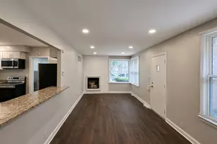 8622 S Jeffery Blvd, Chicago, IL 60617 - Photo 2