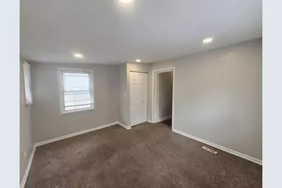 8622 S Jeffery Boulevard, Chicago, IL 60617 - Photo 6