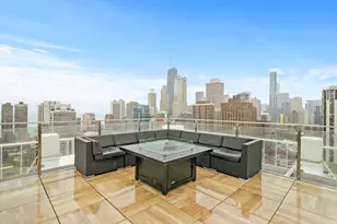 1255 N Sandburg Terrace, Chicago, IL 60610 - Photo 16