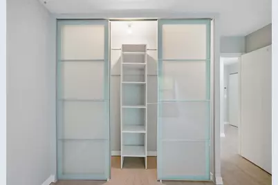 1255 N Sandburg Terrace #206, Chicago, IL 60610 - Photo 12