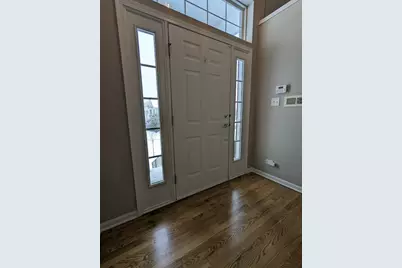 3604 Neubauer Circle #0, Lindenhurst, IL 60046 - Photo 2