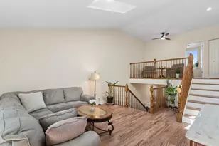 1213 W Lake Dr, Cary, IL 60013 - Photo 4