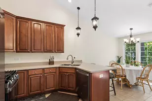 1213 W Lake Dr, Cary, IL 60013 - Photo 8