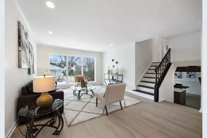 630 Bode Road, Hoffman Estates, IL 60169 - Photo 4