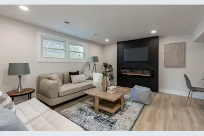 9132 Lincolnwood Drive, Evanston, IL 60203 - Photo 18