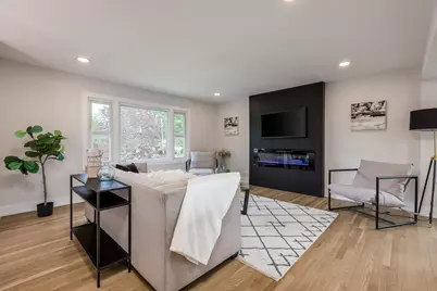 9132 Lincolnwood Drive, Evanston, IL 60203 - Photo 6