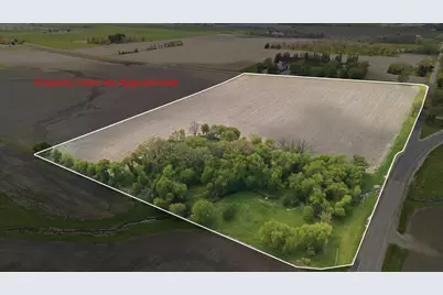 39Xx State Line Road, Poplar Grove, IL 61065 - Photo 1