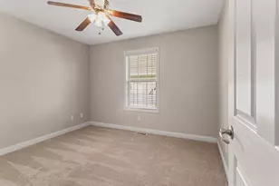 2022 Macon St, Mahomet, IL 61853 - Photo 18
