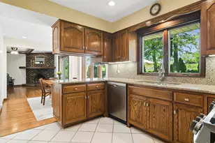 135 Hillcrest Ct, Barrington, IL 60010 - Photo 10