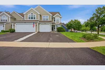 605 Kingsbridge Drive, Carol Stream, IL 60188 - Photo 2