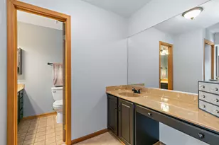 1045 Helen Dr, Algonquin, IL 60102 - Photo 16