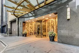 111 E Chestnut St, Chicago, IL 60611 - Photo 2