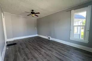 317 Lake Ave, Woodstock, IL 60098 - Photo 12