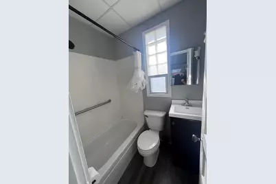 317 Lake Avenue #3, Woodstock, IL 60098 - Photo 6