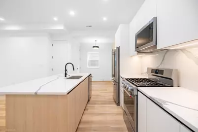 2113 N Kenmore Avenue #2, Chicago, IL 60614 - Photo 8