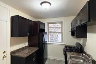 1731 W 91st St, Chicago, IL 60620 - Photo 6