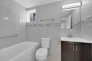 629 E 154th St, Phoenix, IL 60426 - Photo 14