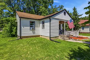 442 S Hamilton St, Monticello, IL 61856 - Photo 2