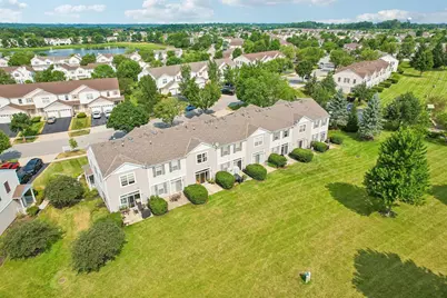 2040 Limestone Lane, Carpentersville, IL 60110 - Photo 32