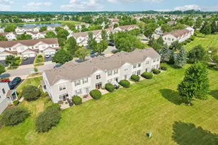2040 Limestone Ln, Carpentersville, IL 60110 - Photo 32