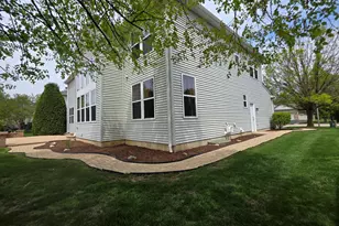 1575 McClellan Dr, Lindenhurst, IL 60046 - Photo 56