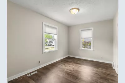 5417 Hollis Avenue, Loves Park, IL 61111 - Photo 8
