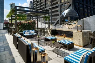 180 E Pearson St, Chicago, IL 60611 - Photo 26