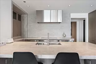 180 E Pearson St, Chicago, IL 60611 - Photo 14
