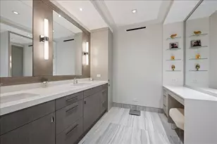 180 E Pearson St, Chicago, IL 60611 - Photo 22