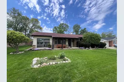 1216 Carswell Avenue #1216, Elk Grove Village, IL 60007 - Photo 1