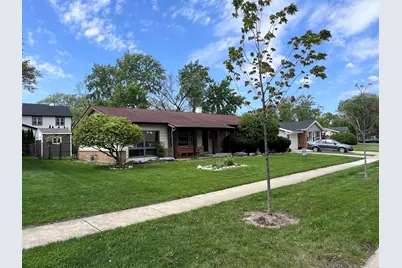 1216 Carswell Avenue #1216, Elk Grove Village, IL 60007 - Photo 2