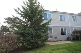 1617 Spaulding Rd, Bartlett, IL 60103 - Photo 2