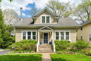 19 N June Terrace, Lake Forest, IL 60045 - Photo 2